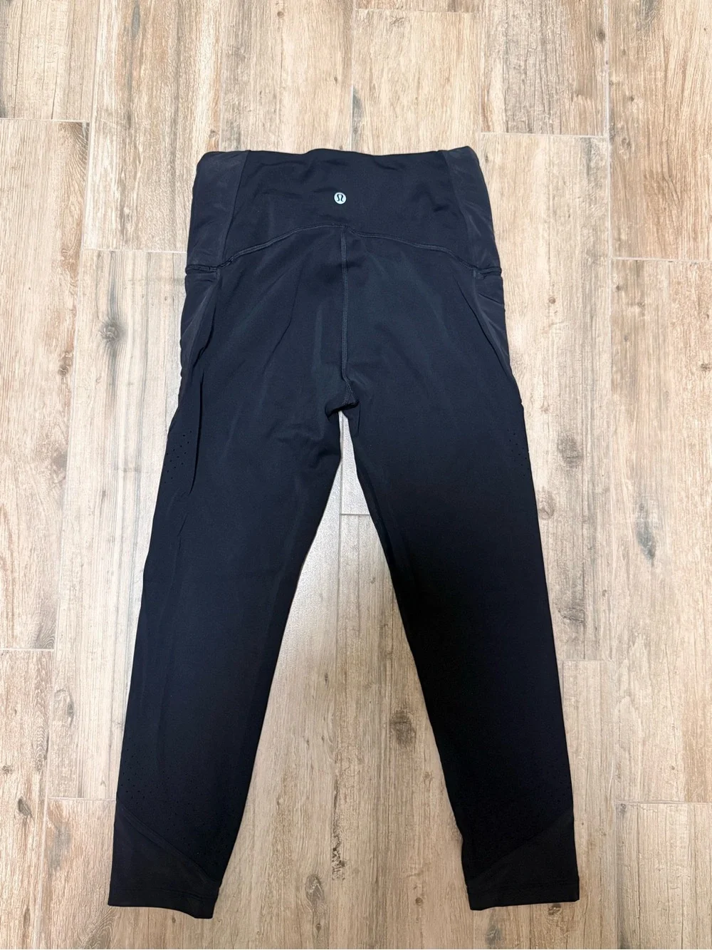 Lululemon Size 8 Uncovered Strength High-Waist Black Crop 23 inch Leggings